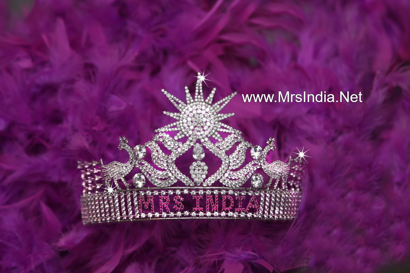 Mrs India official winner crown designed by Deepali Phadnis, Founder and Director of Mrs India